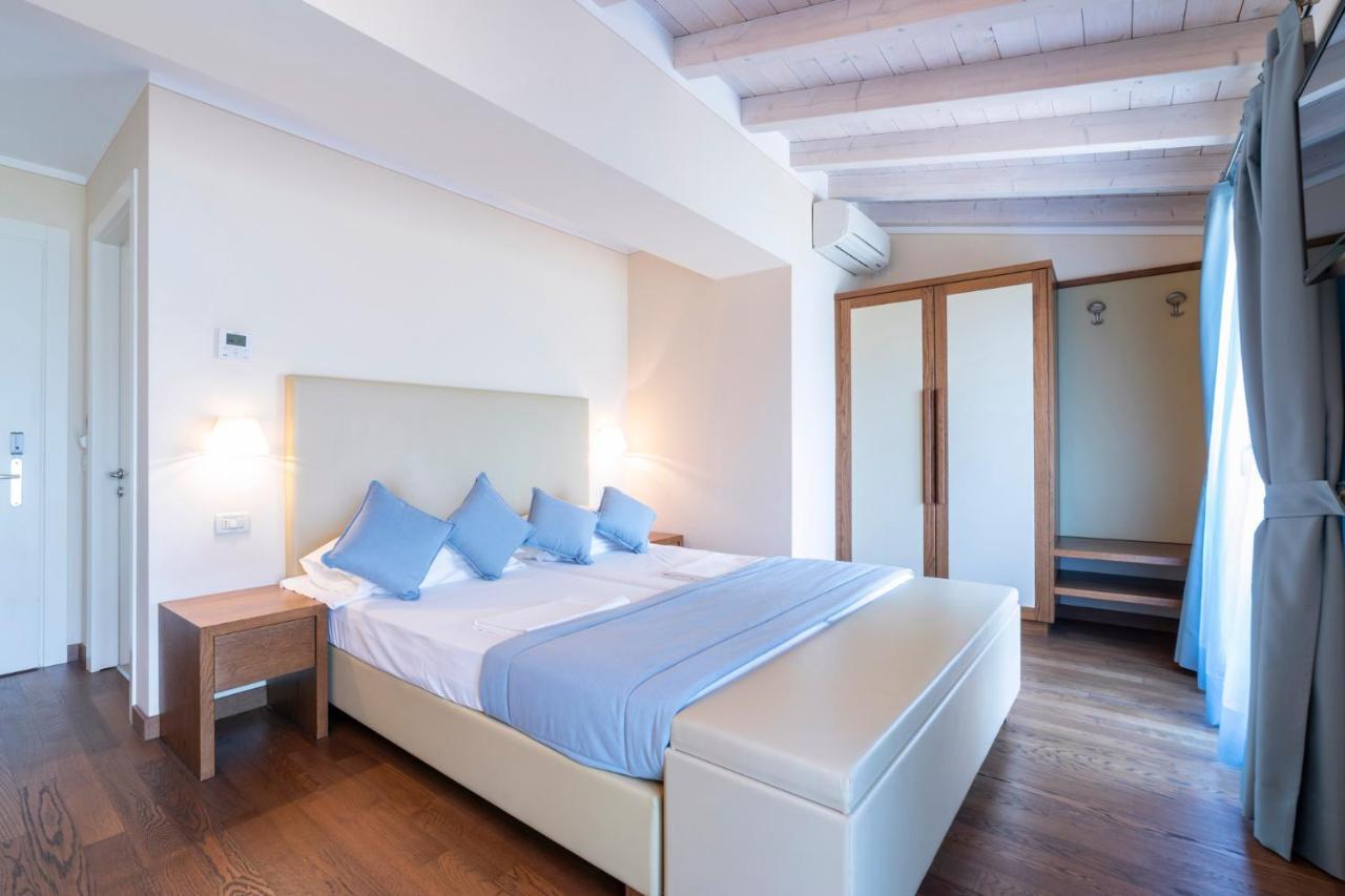 Hotel Baia D'Oro - Adults Only Gargnano Ngoại thất bức ảnh